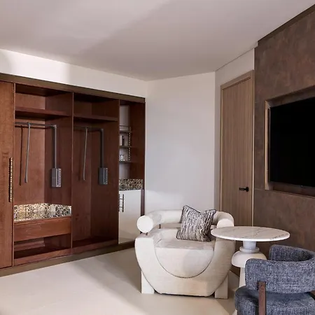 Sls Barcelona 5* 巴达洛纳