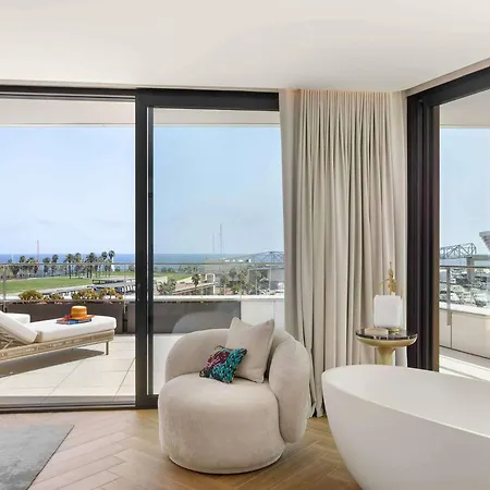 Sls Barcelona バダロナ