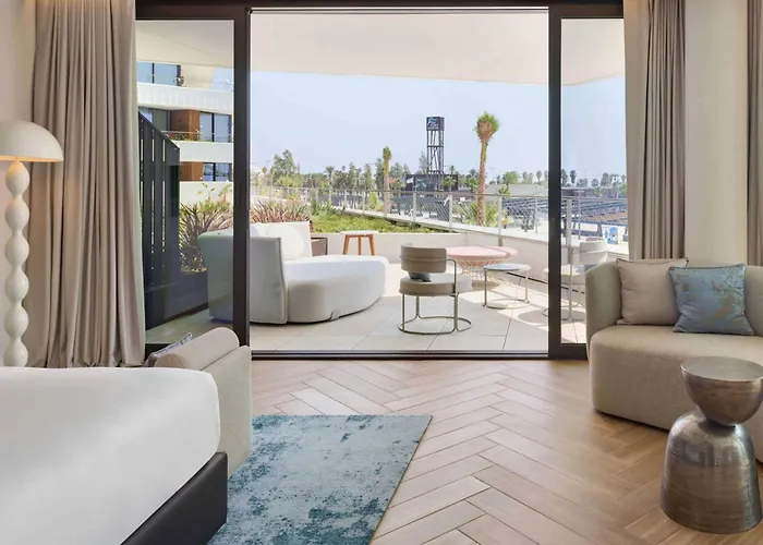 Sls Barcelona 5* 巴达洛纳