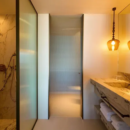 Sls Barcelona Отель